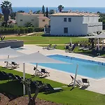 Quinta Do Algarvio Village Resort 4*