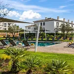 منتجع Quinta Do Algarvio Village 4*