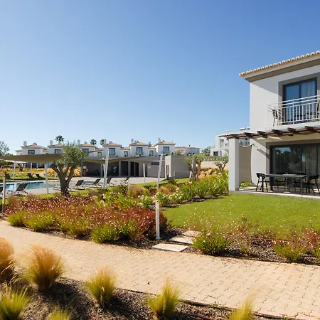 Quinta Do Algarvio Village Resort