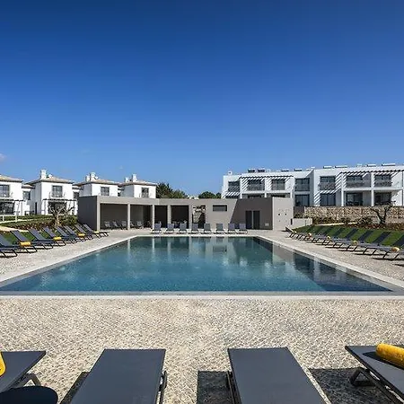 Semesteranläggning (resort) Quinta Do Algarvio Village 4*
