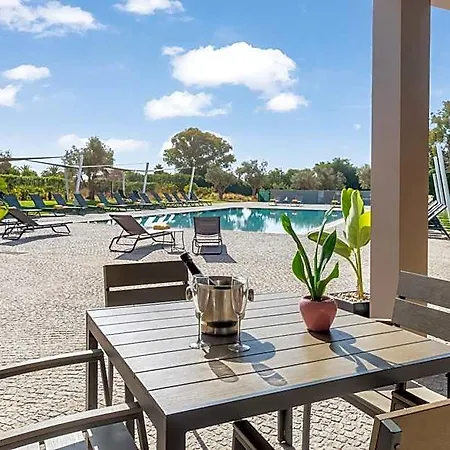 אתר נופש Quinta Do Algarvio Village 4*
