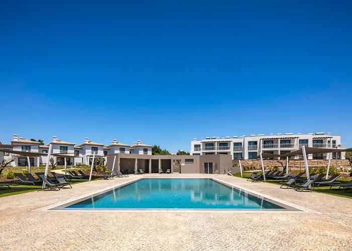 Quinta Do Algarvio Village Resort